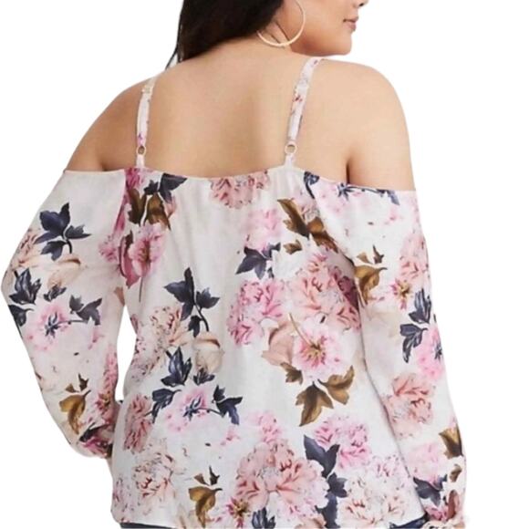 Torrid White Floral Cold Shoulder Top - 0 - Picture 3 of 11
